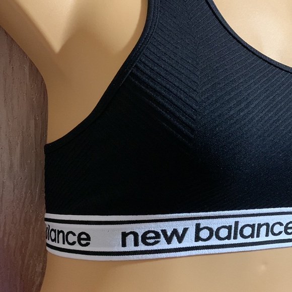 New Balance Sports Bra Black White M - Picture 5 of 11